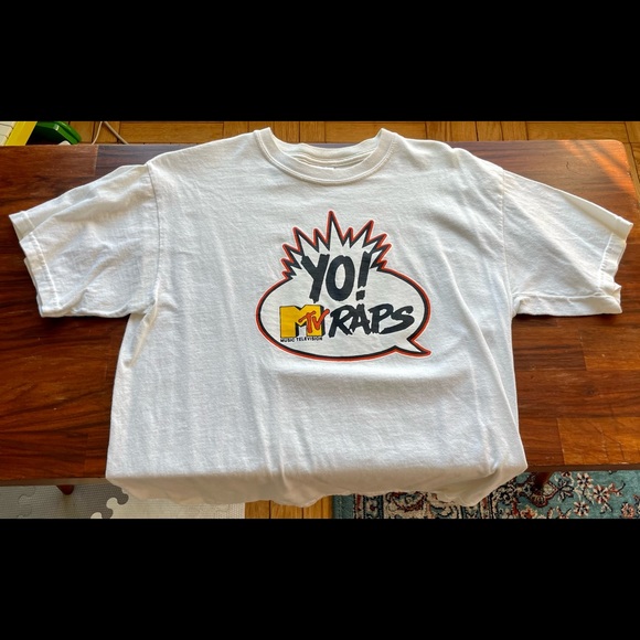 Yo MTV Raps T-shirt - Picture 2 of 2